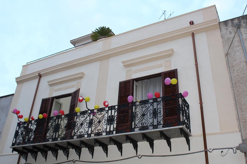 Palazzo Taormina Apartment Castellammare del Golfo Exterior foto