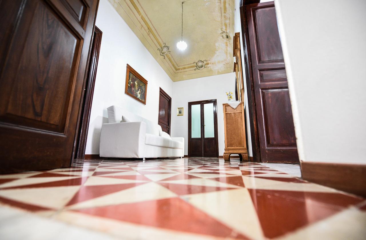 Palazzo Taormina Apartment Castellammare del Golfo Exterior foto